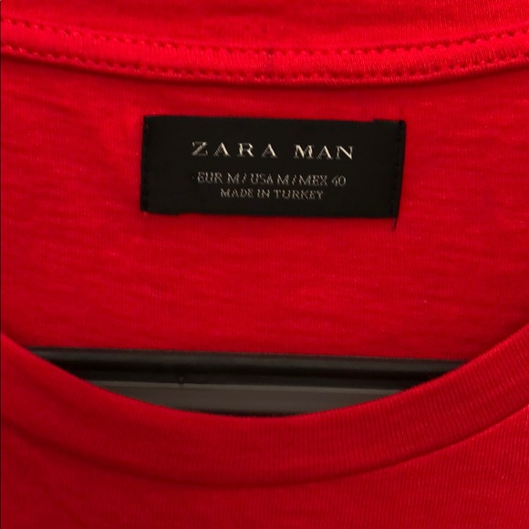 Zara Man Long Red T-Shirt with Side Zipper Detail - Picture 2 of 8